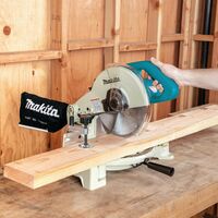 Торцовочные пилы: Пила торцовочная Makita LS1040N 1650 Вт, 255*30мм, 11 кг фотографии