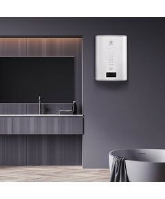 Водонагреватели: Водонагреватель Electrolux EWH 30 Major LZR 3 фотографии
