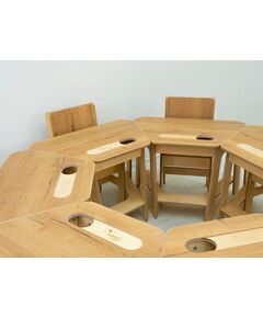 Купить Комплекты детских столов и стульев АЛМА для детей с 3 до 7 лет [А413-1], изображение 5 в интернет-магазине Irkshop.ru