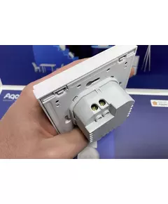 Купить Умный выключатель Aqara Smart Wall Switch H1 EU 1-но кл. белый [WS-EUK01], изображение 8 в интернет-магазине Irkshop.ru