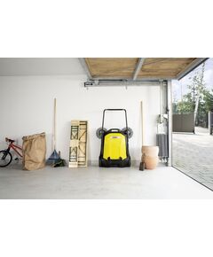 Купить Подметальная машина механическая Karcher S 6 Twin [1.766-460.0], изображение 8 в интернет-магазине Irkshop.ru