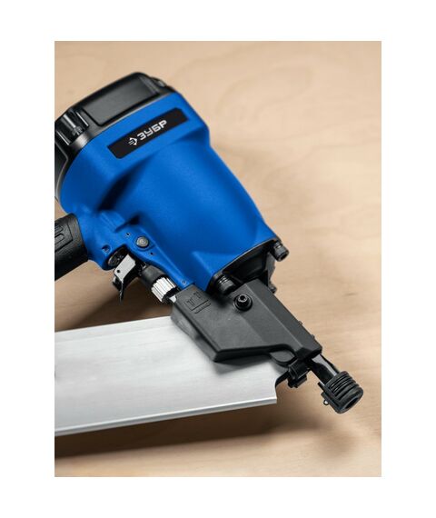 Пневматический нейлер Зубр Профессионал SN34-90A для реечных гвоздей ЗУБР SN34/D34 (50-90 мм) [31925] фотографии