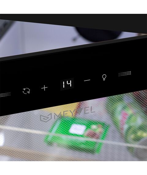 Холодильник для косметики Meyvel MD71-Black фотографии