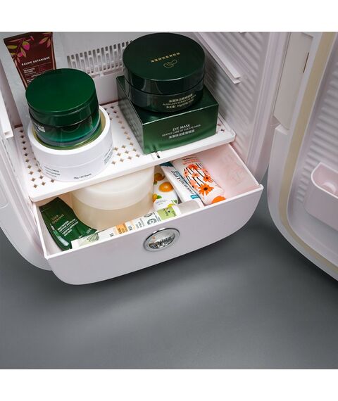 Холодильник для косметики и напитков Meyvel MB-12C2W фотографии