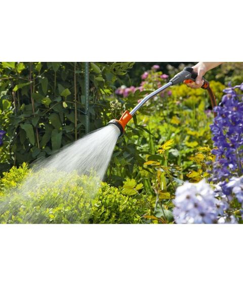 Шланги, системы водопровода и автополива: Пистолет-распылитель для полива GARDENA Classic+Коннектор автостоп 0.295 кг [18312-33] фотографии