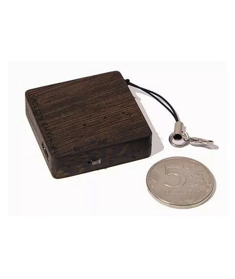 Цифровые диктофоны: Цифровой диктофон Edic-mini Tiny S A61w-300h дерево, размер 12*40*40мм, вес 20г, автономность до 100ч, аккумулятор фотографии