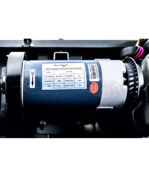 Беговые дорожки: Электрическая домашняя беговая дорожка Altezani ALS 1200 фотографии