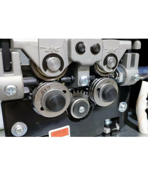 Сварочные аппараты: Сварочный полуавтомат Triton ALUMIG 250P Dpulse Synergic фотографии