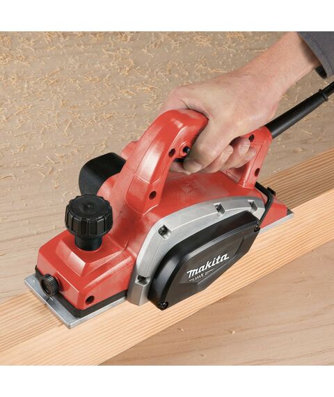 Рубанки: Рубанок Makita M1902 500Вт, 82/1.0 мм фотографии