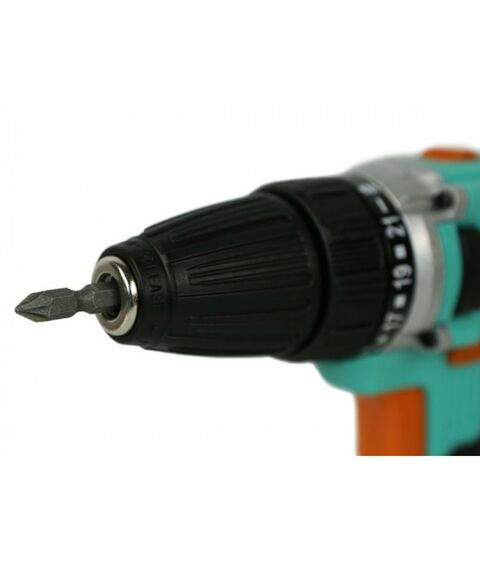 Дрели и шуруповерты: Дрель-шуруповерт аккумуляторная Sturm! CD3618 18 В, 2.0 Ач, 30 Нм фотографии