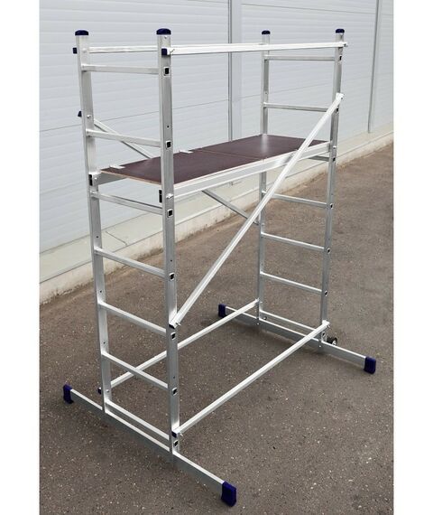 Стремянки и лестницы: Алюминиевая вышка-тура СИБИН 38840-3 3 метра фотографии