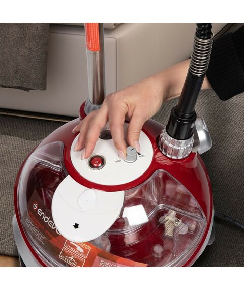 Отпариватели и пароочистители: Отпариватель для одежды Endever Odyssey Q-9 красно-белый [80147] фотографии