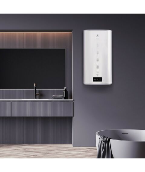 Водонагреватели: Водонагреватель Electrolux EWH 50 Major LZR 3 фотографии