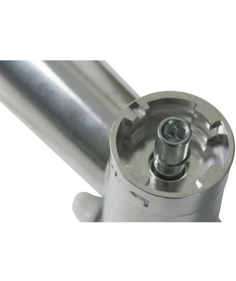 Мясорубки: Мясорубка LIGRELL LMG-2753VB 2000 Вт, реверс, овощерезка фотографии