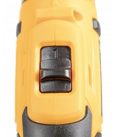 Дрели и шуруповерты: Дрель-шуруповерт аккумуляторная Вихрь ДА-16Л-2К безударный, быстрозажимной, 400/1400 об/мин, 42/20 Нм, 16 В, 2 А*ч, 1.3 кг, кейс [72/14/32] фотографии