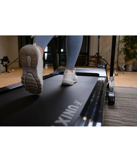 Беговые дорожки: Беговая дорожка UNIXFIT MX-920N фотографии