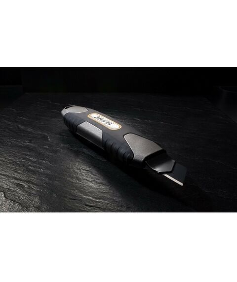 Столярно-слесарный инструмент: Нож OLFA OL-MXP-L X-design цельная алюминиевая рукоятка, винтовой фиксатор, 18 мм фотографии