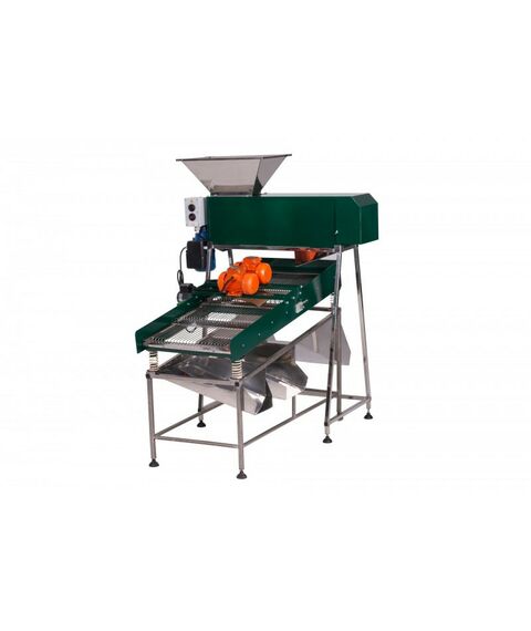 Дробилки и мялки:  Комбайн с гребнеотделителем для сортировки некондиционной ягоды фотографии