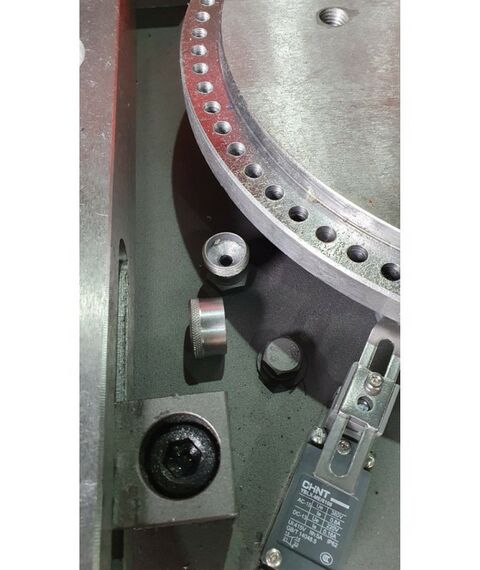 Станки для гибки и резки арматуры: Станок для гибки арматуры Kunwoo KMB-40H фотографии