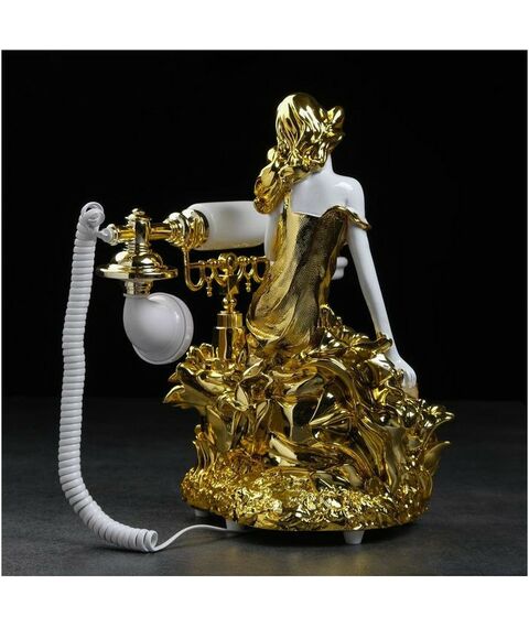 Бизнес-сувениры:  Ретро-телефон "Девушка и лилия" фотографии