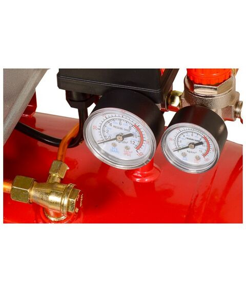 Компрессоры: Компрессор РЕСАНТА КП-50/300М 300 л/мин, 50 л, 8 Бар, 2000 Вт фотографии