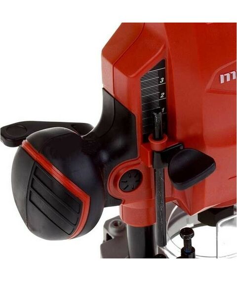 Фрезеры: Фрезер Makita М3601 900Вт, 27000 об/мин, ход 35мм, цанга 8мм, 2.7кг фотографии