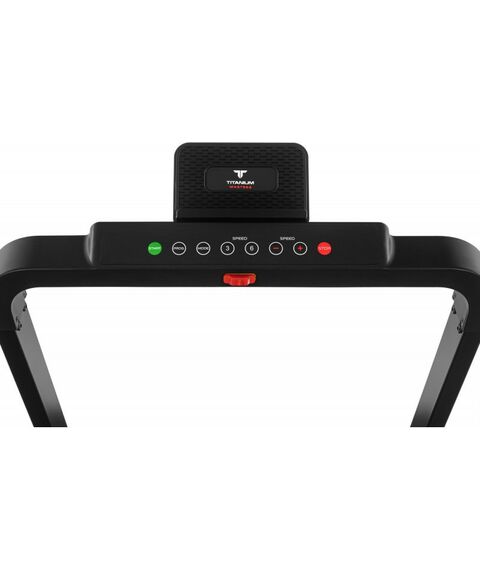 Беговые дорожки: Беговая дорожка Titanium Masters Slimtech C150 фотографии