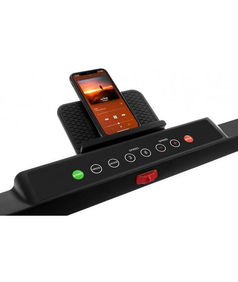 Беговые дорожки: Беговая дорожка Titanium Masters Slimtech C150 фотографии