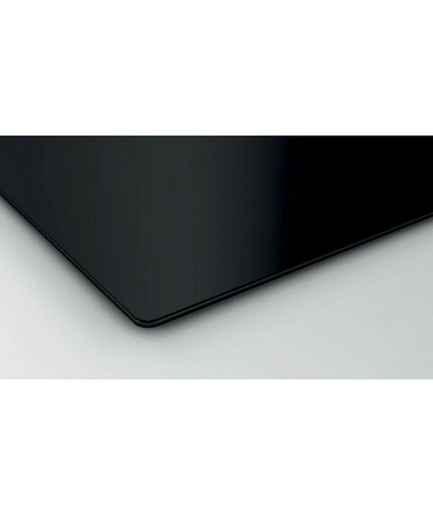 Электрические варочные поверхности: Встраиваемая индукционная варочная панель BOSCH PUE611BB5E Series 4 51x616x527 мм, 4 зоны, макс. мощность 3.7 кВт, 17 ступеней, PowerBoost, TouchControl фотографии