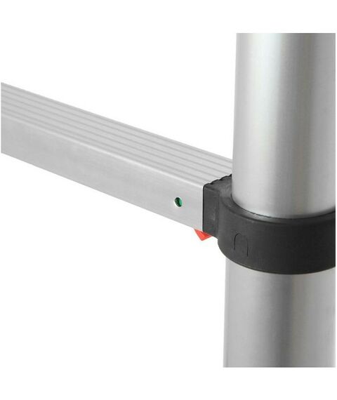 Стремянки и лестницы: Лестница телескопическая в сумке TUNDRA 3.2 м алюминиевая, 11 ступеней, автомат фотографии