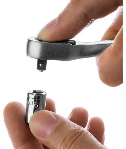 Столярно-слесарный инструмент: Изогнутая трещотка для торцовых головок KRAFTOOL 1/4" 72 зубца [27795-1/4] фотографии