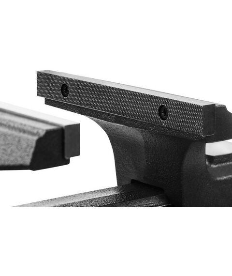 Тиски, струбцины, наковальни, верстаки: Слесарные тиски Зубр 150 мм [3258] фотографии