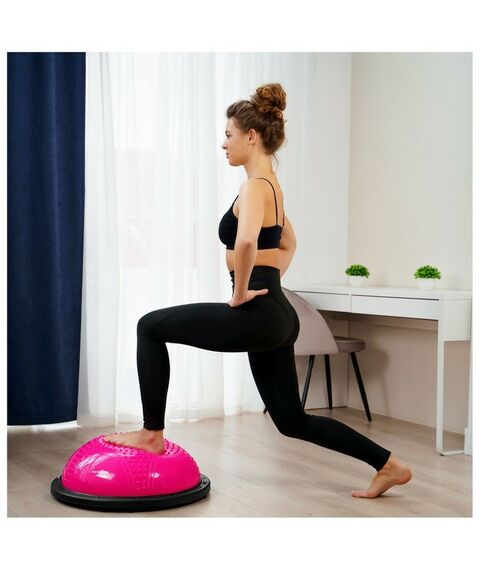 Фитнес оборудование: Полусфера BOSU гимнастическая ONLYTOP 55х25 см массажная, с насосом, цвет розовый фотографии