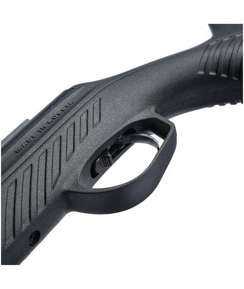 Пневматическое оружие: Винтовка пневматическая Baikal МР-512С-06 кал. 4.5 мм, 3 Дж, ложе - пластик, до 105 м/с фотографии