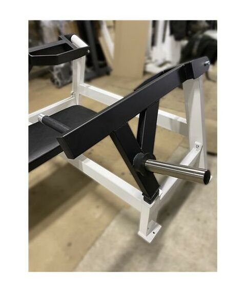 Жим от груди лежа с независимыми рычагами AV310/80 фотографии