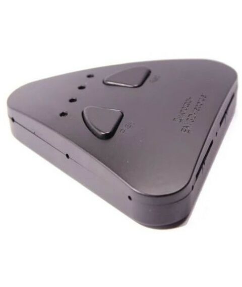 Цифровые диктофоны: Стационарный диктофон Edic-mini 3D recorder 3 микрофона, воспроизведение, динамик, одновременная запись на 2 SD карты, чувствительность до 18м, цифровая подпись, размер 20*98*98мм, 66г, пластик, автономность до 150ч фотографии