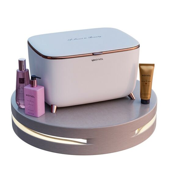Мини-холодильник для косметики Meyvel MB-09C3W фотографии