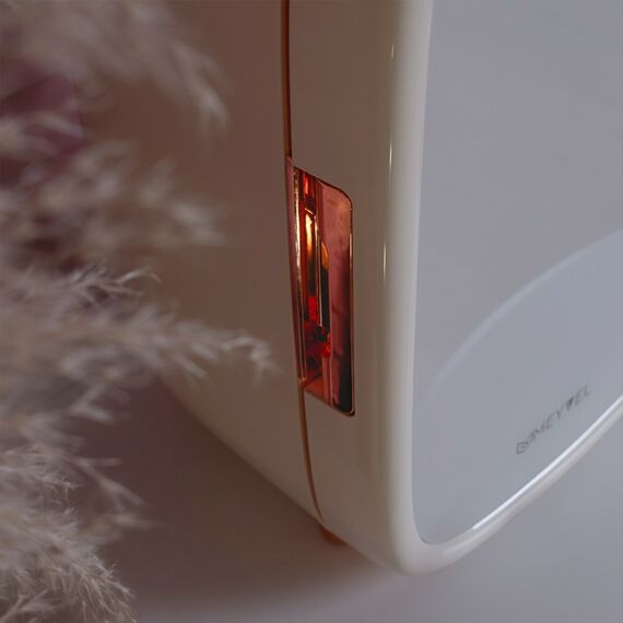 Мини-холодильник для косметики Meyvel MB-12C1W фотографии