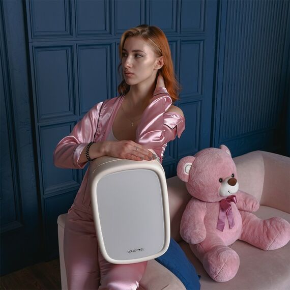 Мини-холодильник для косметики Meyvel MB-12C1W фотографии