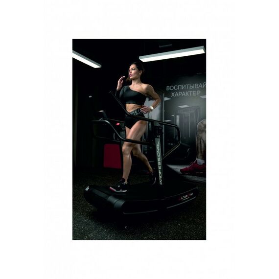 Беговые дорожки: Профессиональная беговая дорожка Ultra Gym UG-M 003 фотографии