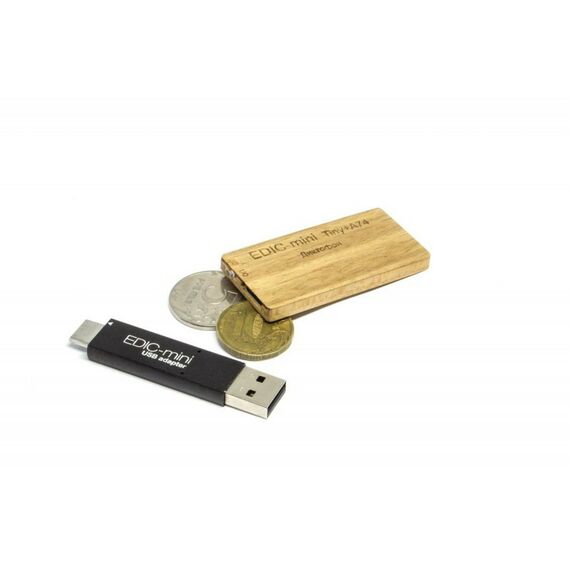 Цифровые диктофоны: Цифровой диктофон Edic-mini Tiny+ А74-150HQ дерево, размер 4.5*29*57мм, вес 7г, автономность до 30ч, аккумулятор фотографии