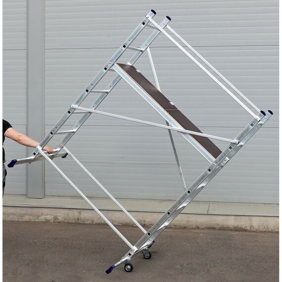 Стремянки и лестницы: Алюминиевая вышка-тура СИБИН 38840-3 3 метра фотографии