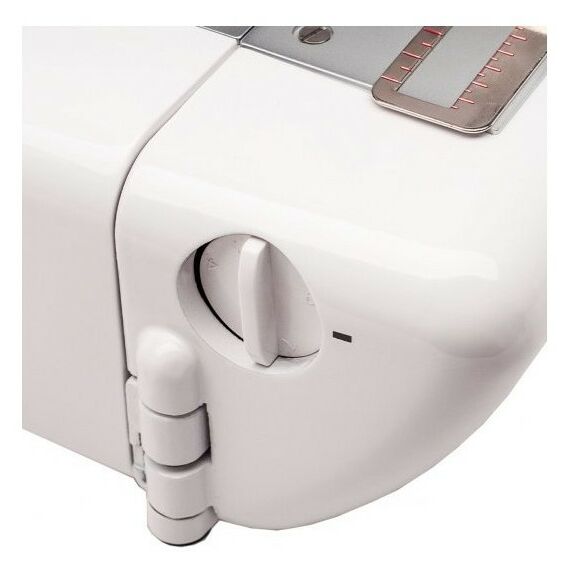 Швейные машинки: Оверлок Comfort 110 фотографии