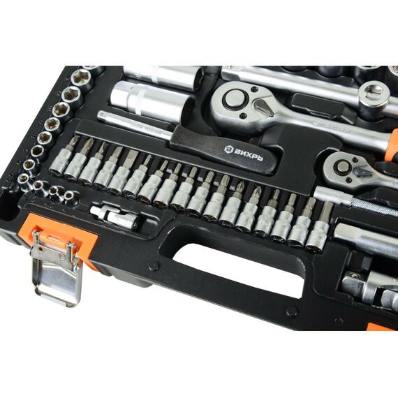 Наборы инструментов и ключи: Набор инструментов Вихрь АВТО 94 предмета 1/2", 1/4", CrV, в кейсе [73/6/7/7] фотографии