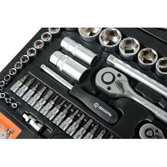 Наборы инструментов и ключи: Набор инструментов Вихрь АВТО 94 предмета 1/2", 1/4", CrV, в кейсе [73/6/7/7] фотографии