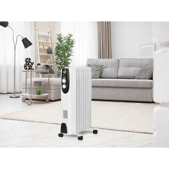 Масляные радиаторы: Масляный радиатор Ballu Classic BOH/CL-09WRN мощность обогрева 2000 Вт, число секций: 9, термостат, колеса для перемещения, цвет белый фотографии