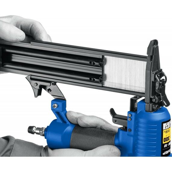 Гвоздезабиватели: Пневматический нейлер (гвоздезабиватель) Зубр Профессионал Т300-50 гвозди тип 300 (10-50 мм) [31933] фотографии