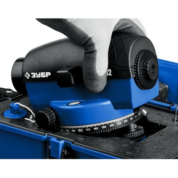 Нивелиры: Оптический нивелир Зубр Профессионал НОУ-32 увеличение 32Х рабочий диапазон 120 м [34917] фотографии