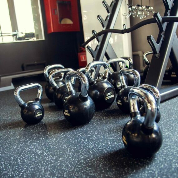 Гири:  Гиря обрезиненная с хромированной ручкой PROFI-FIT 18 кг фотографии