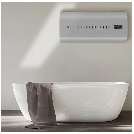 Водонагреватели: Водонагреватель Electrolux EWH 80 Centurio IQ 3.0 Silver фотографии